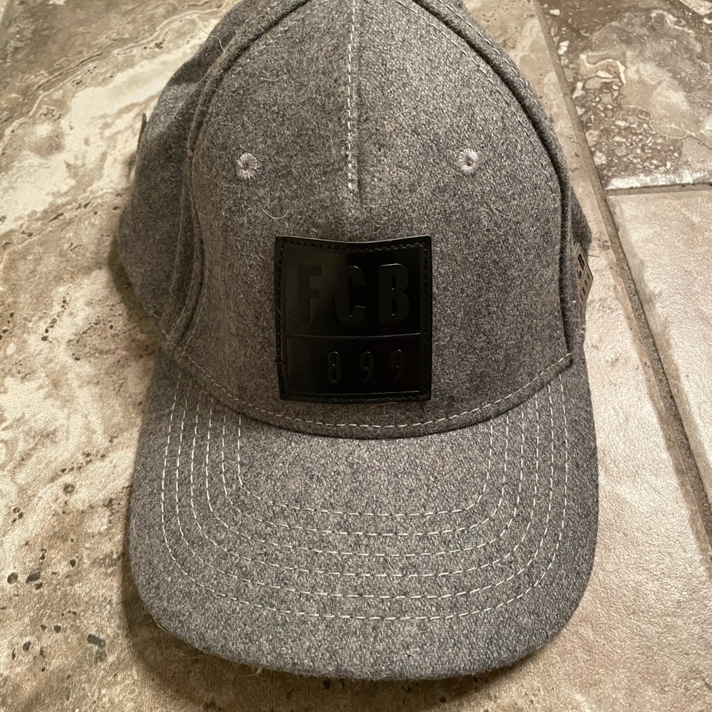 Men’s Barcelona baseball hat